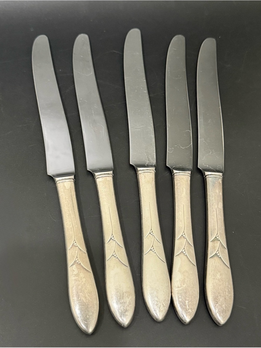 Lot 5 Vintage ONEIDA Community Plate Lady Hamilton Silver-plate Dinner Knives